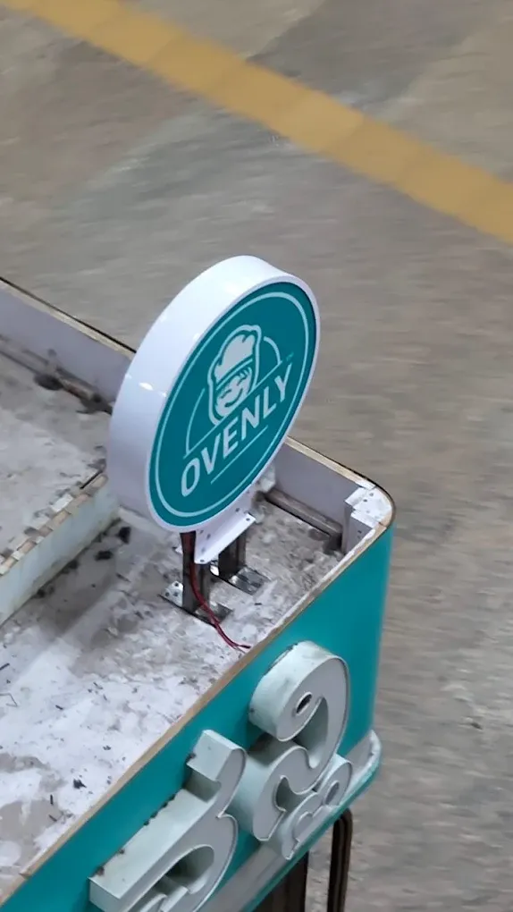 Ovenly Kiosk Disc Logo